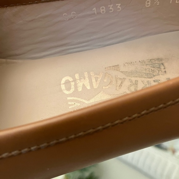 Salvatore Ferragamo Tan Stacked Heel with Gold/Silver Gancini Logo - Picture 12 of 14